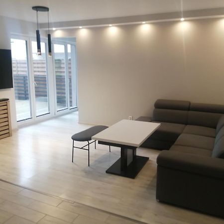 Nowoczesny Apartament Z Duzym Tarasem, 2 Pokoje Szczecinek Buitenkant foto